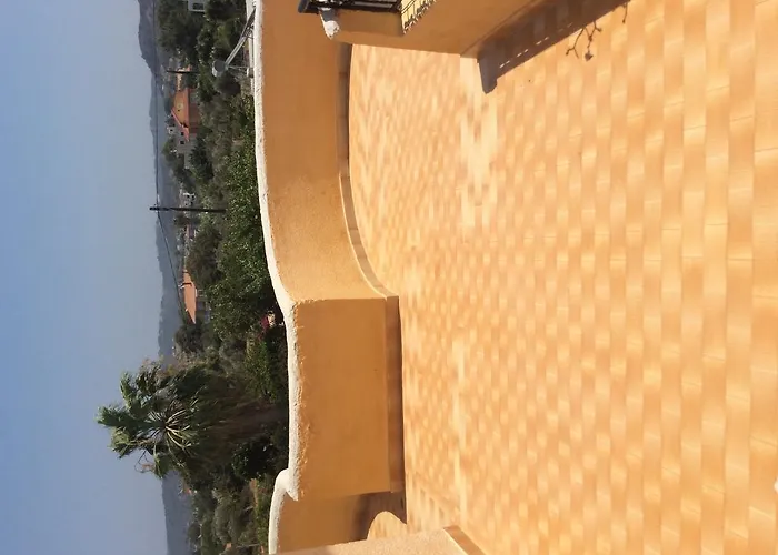 מלון דירות Sofia יאליסוס