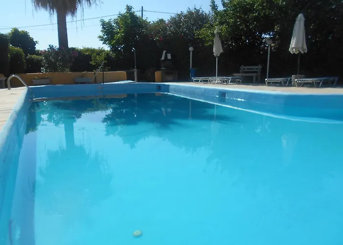 Sofia יאליסוס