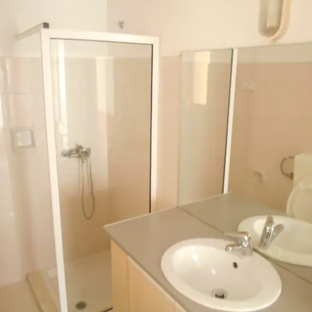 Sofia Aparthotel 2*