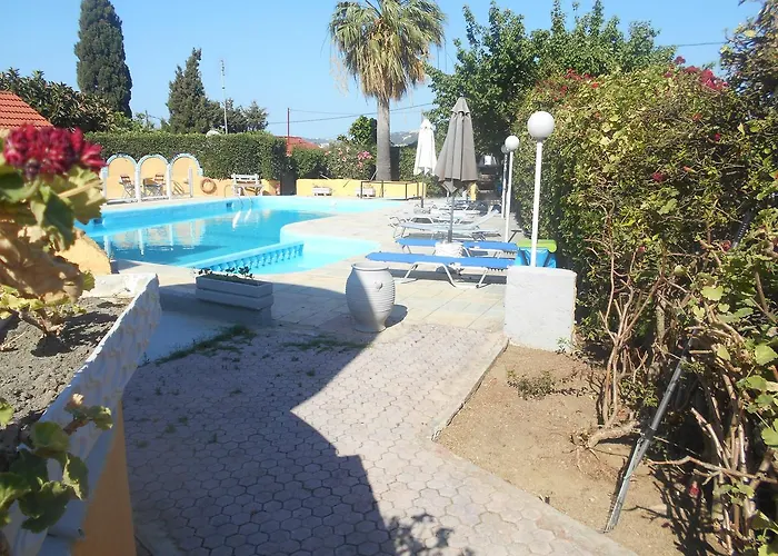 Sofia شقة فندقية إياليسوس